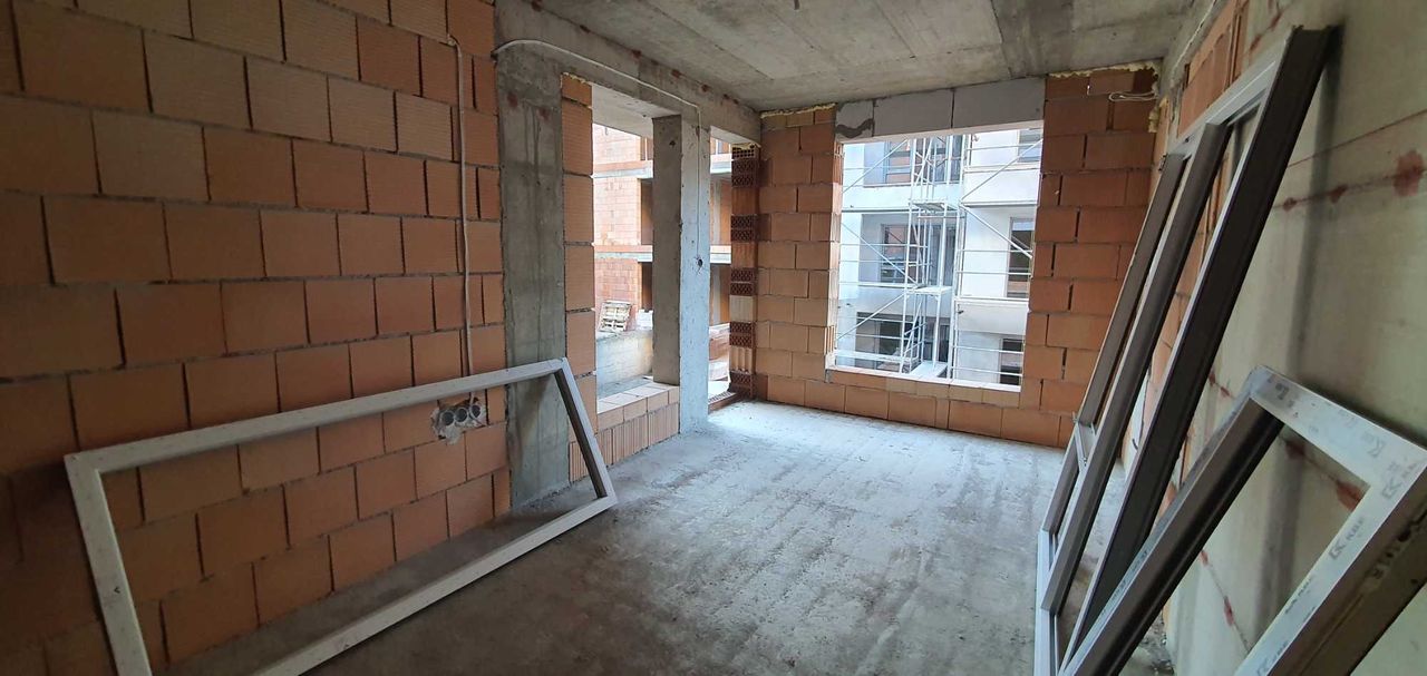 Продава се Двустаен апартамент в Пловдив, Христо Смирненски - 75 кв.м за 1096 €/кв.м - Снимка #4