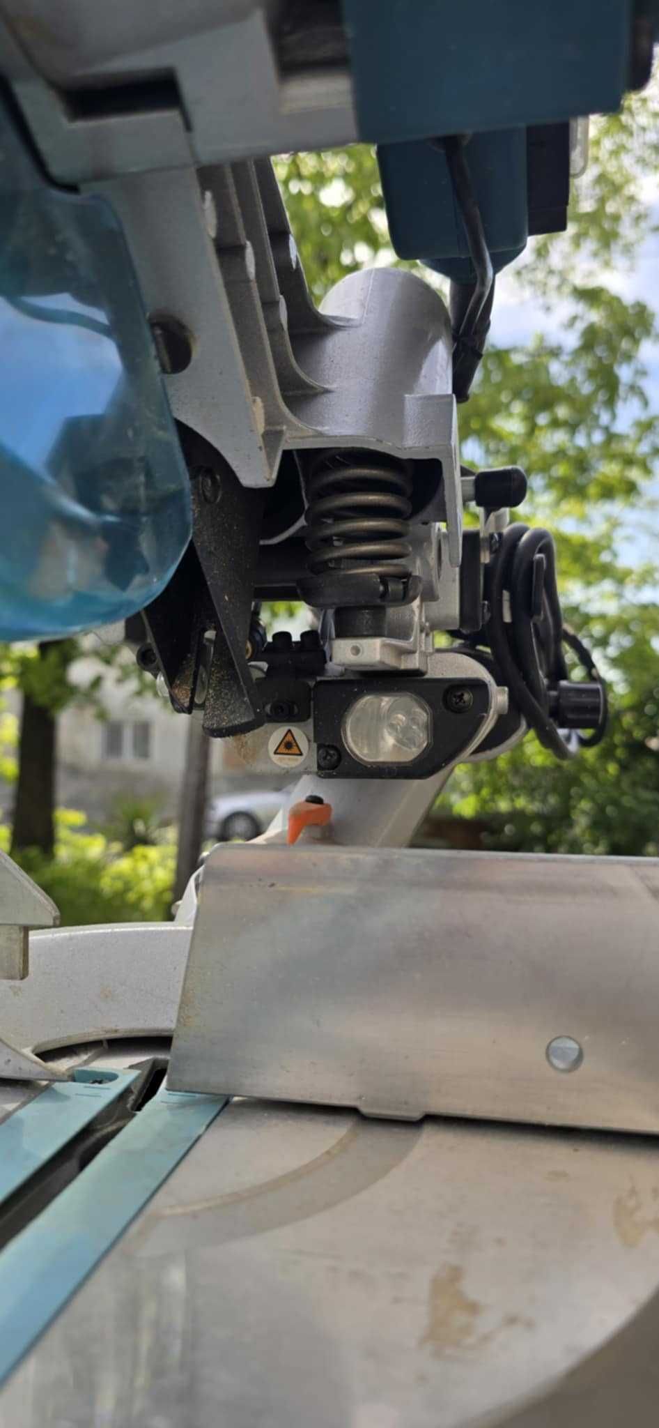 Настолен циркуляр MAKITA LS0815FL /ОТЛИЧНО СЪСТОЯНИЕ!/