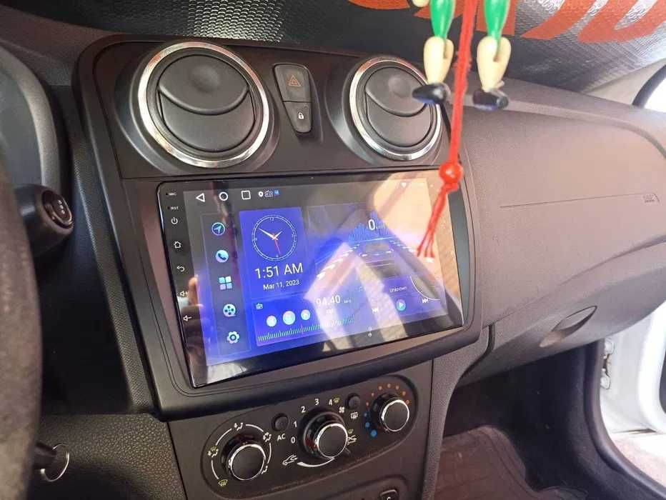 Navigatie GPS Android Dacia Logan 2 Sandero CarPlay Qled DSP 1-8GB