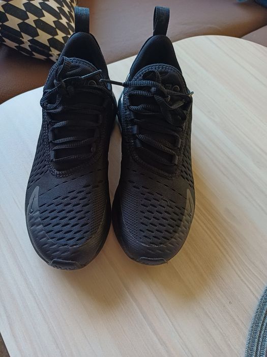 Маратонки Nike 270
