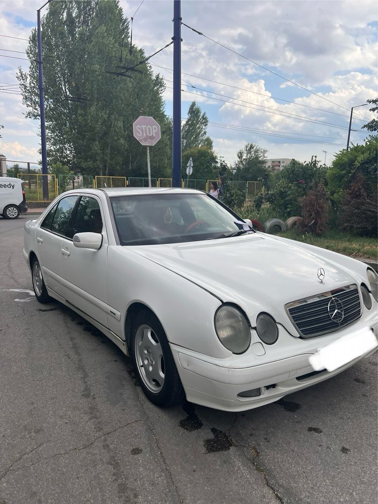 Mercedes CDI 220