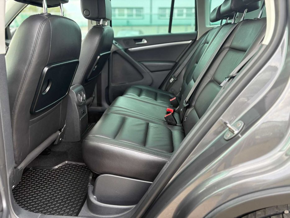 VW TIGUAN / 2012 / 4X4 / 2.0 TDI 170 CP / TRACK&STYLE / 207.000 km