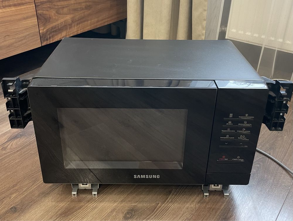 Микроволновая печь Встр.СВЧ SAMSUNG MS 20 A 7013 AB