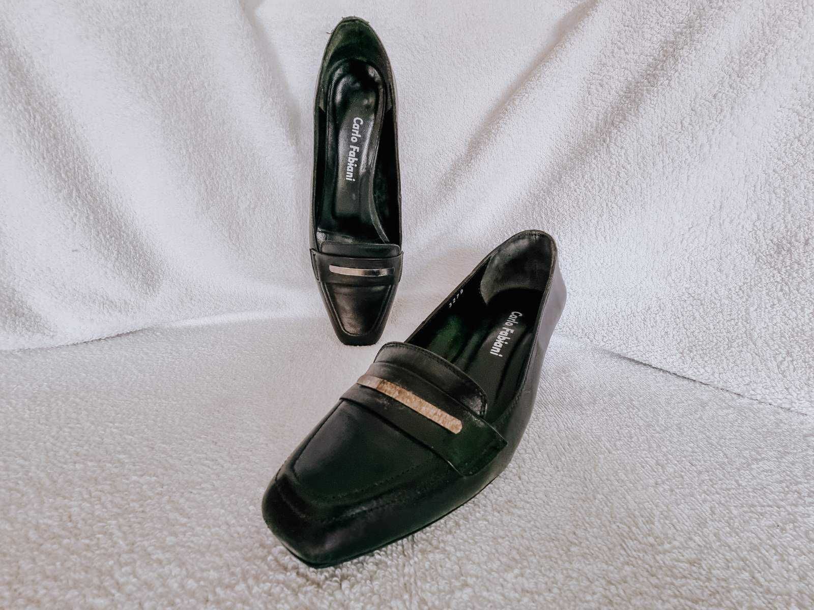 Черни обувки от естествена кожа на нисък ток - Carlo Fabiani