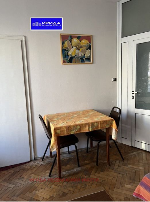 Двустаен апартамент в Надежда 4