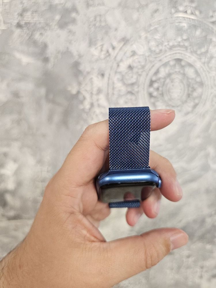 iWatch 7 44  karopka yoq