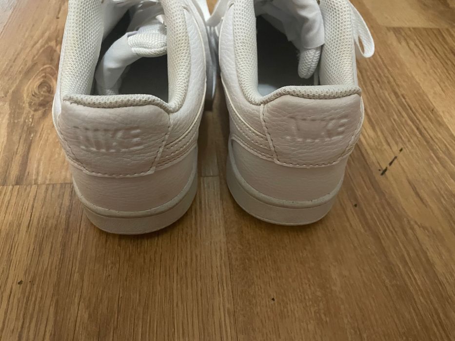 Оригинални обувки nike