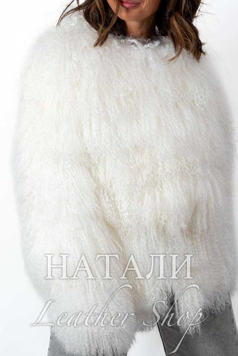 Дамски ексклузивен кожух Алина White от Монголско агне