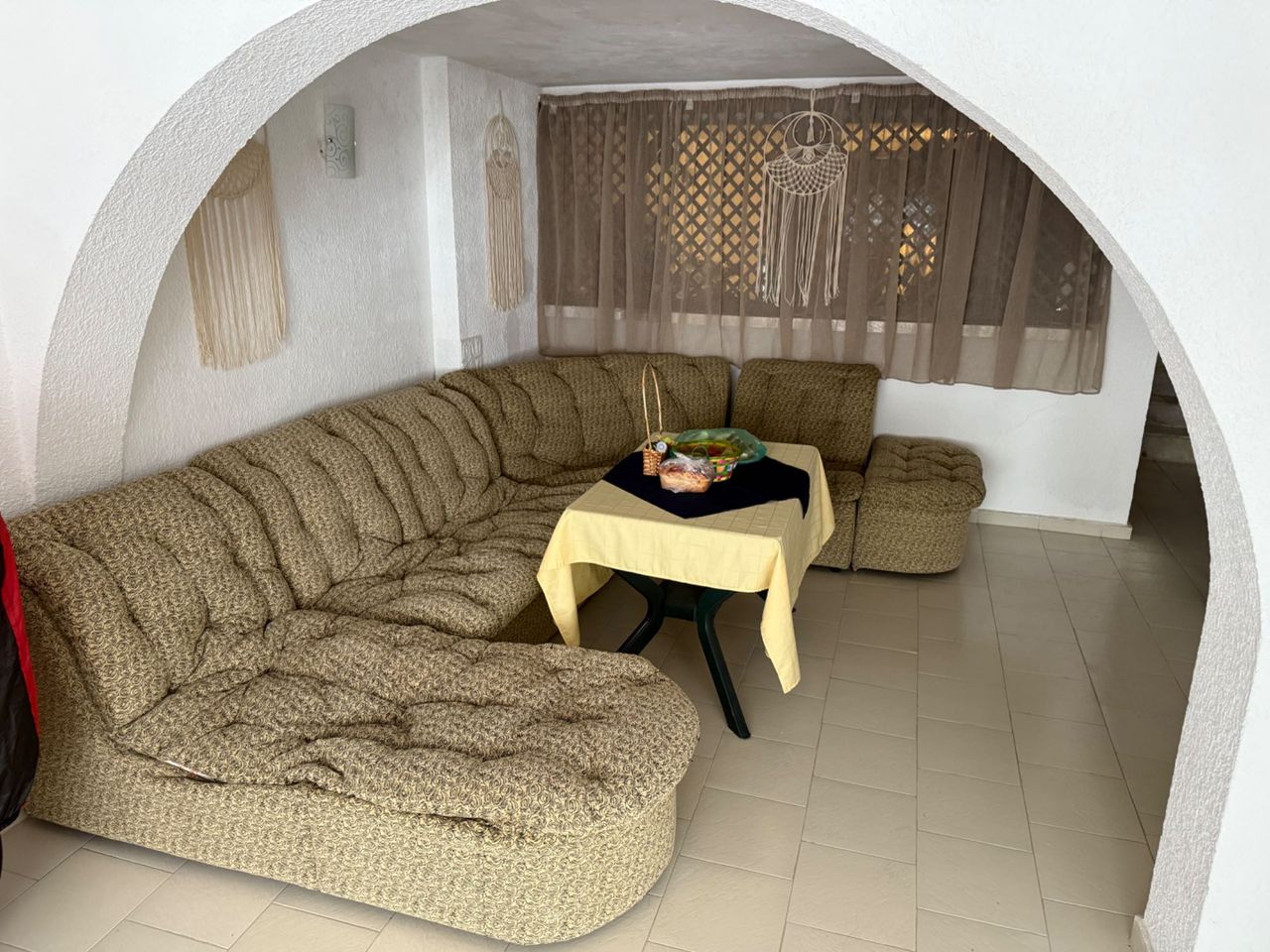 Дава се под наем Къща в Свети Влас - 550 кв.м за 20400 € - Снимка #4