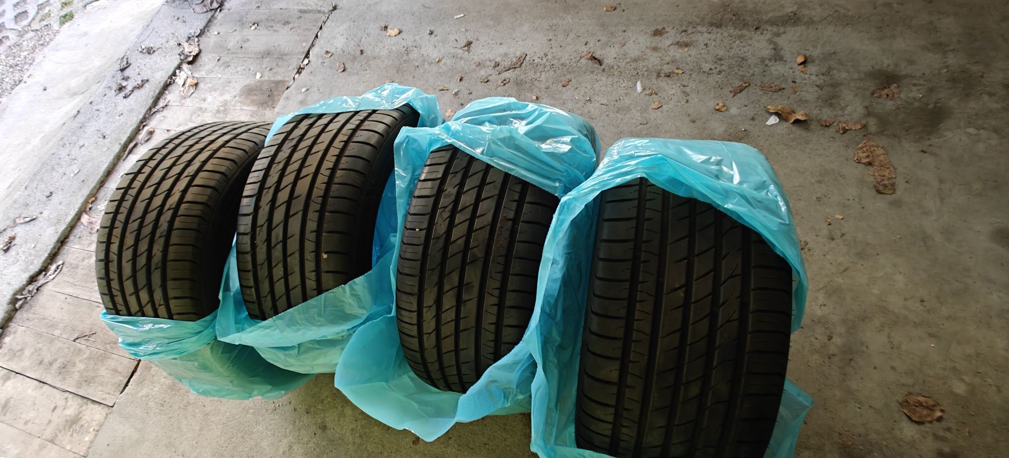 KUMHO CRUGEN HP91 295/35/21