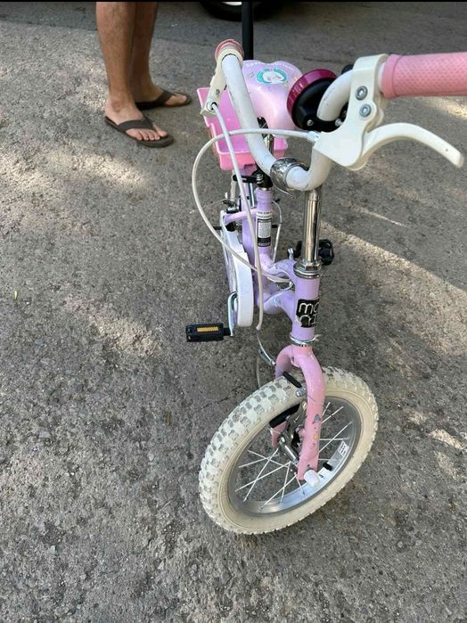 Детски велосипед 14″ с метална рамка;