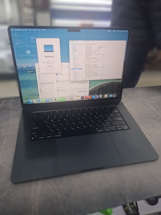 Macbook air M2 15" dyum 8/256 98 % emkost