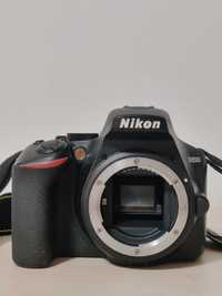 Aparat foto Nikon D3500