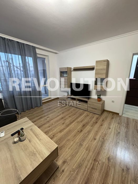 Дава се под наем Тристаен апартамент в Пловдив, Коматево - 84 кв.м за 450 € - Снимка #1