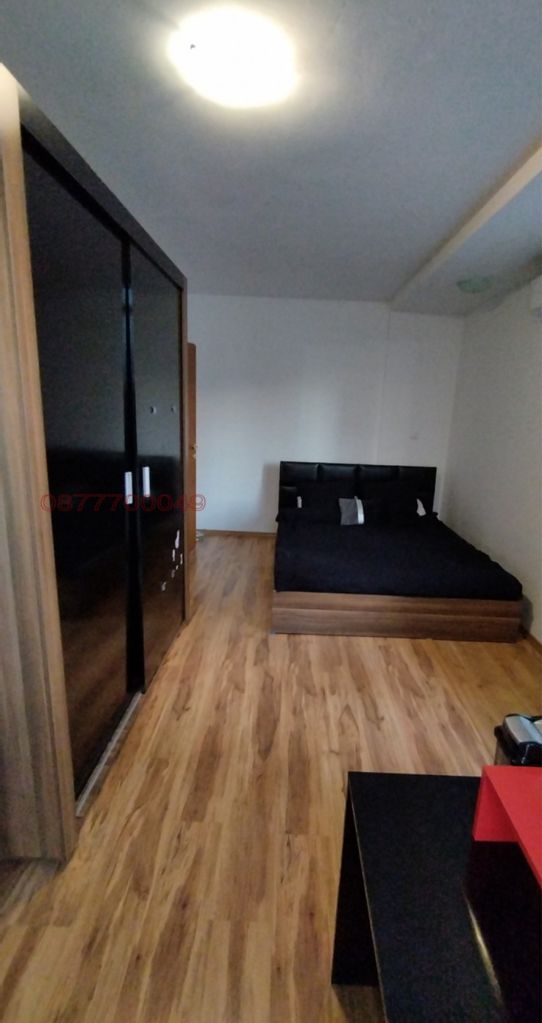 Дава се под наем Тристаен апартамент в Ботевград - 72 кв.м за 550 € - Снимка #3
