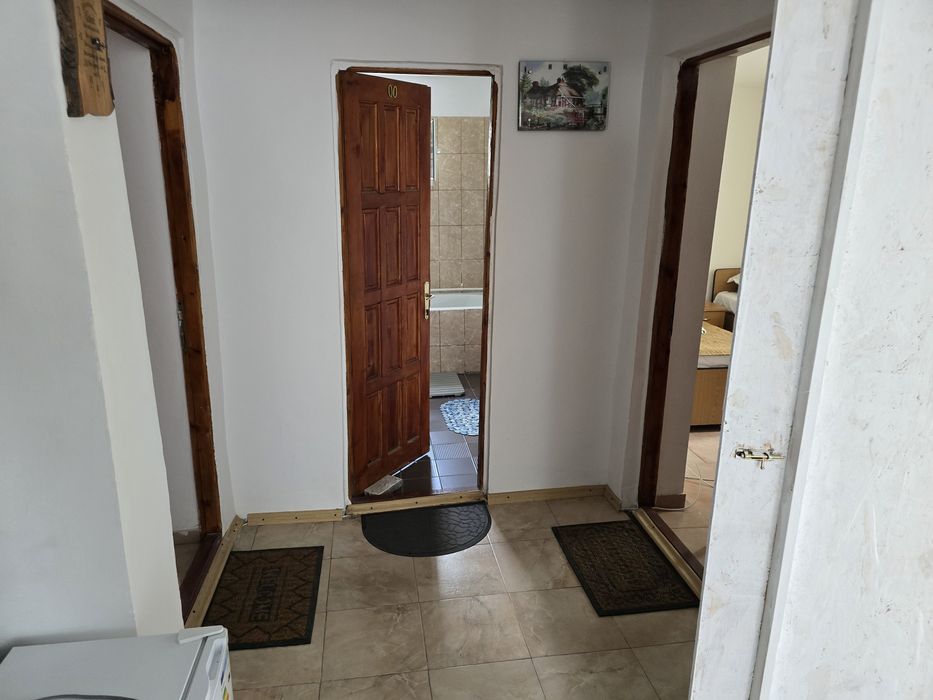 Închiriez casă sau camere individuale – Techirghiol, zonă liniștită