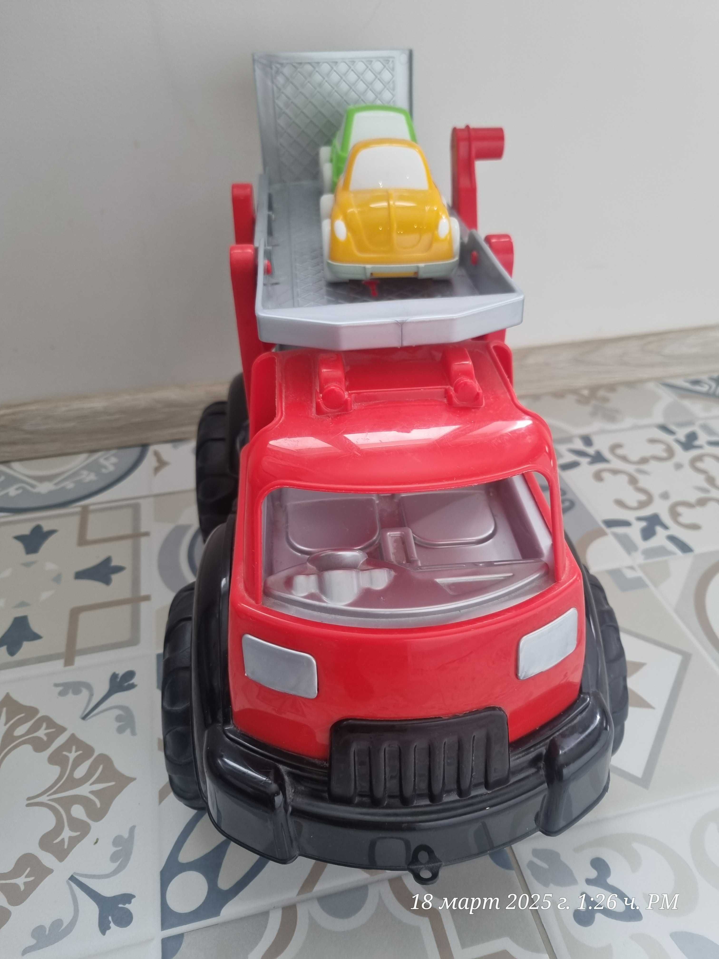 Камион автовоз Pilson с 4 колички