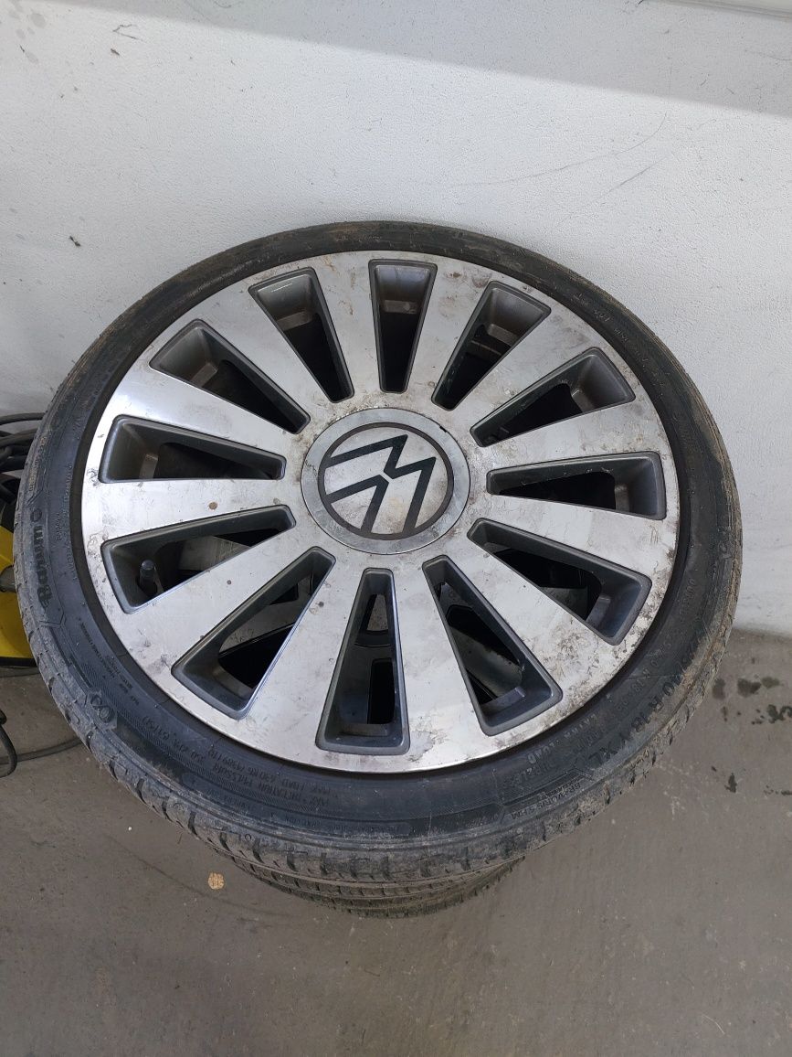 Set roti 18" vw ,anvelope barum 225/40R18