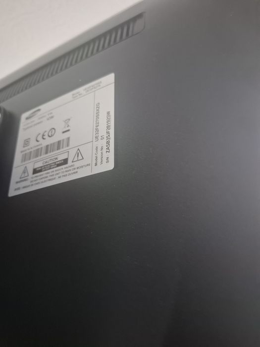 Televizor  Smart Samsung  32 inch (80 cm ) model  UE 32 F6270