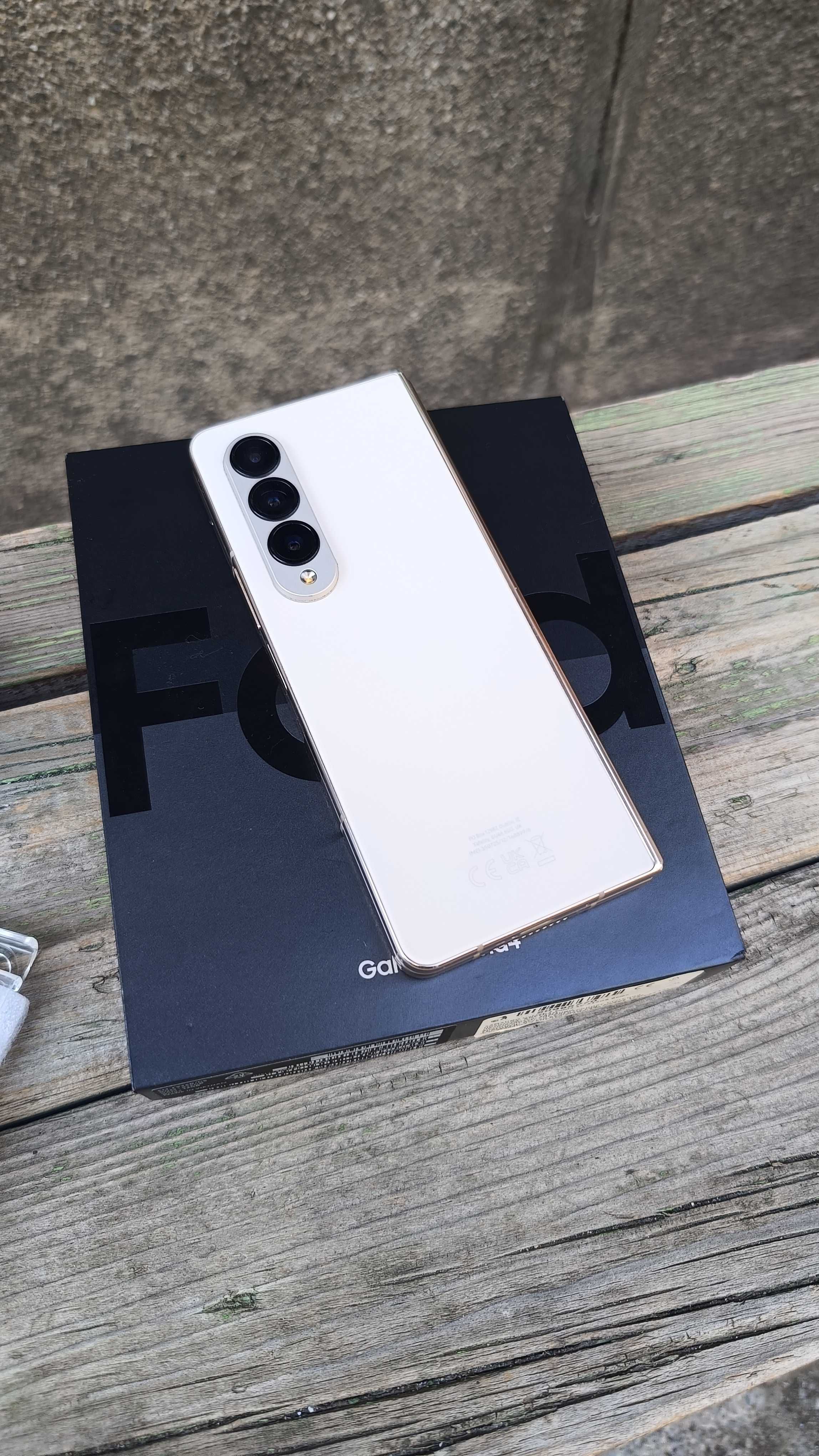 Samsung z Fold 4 Гаранция