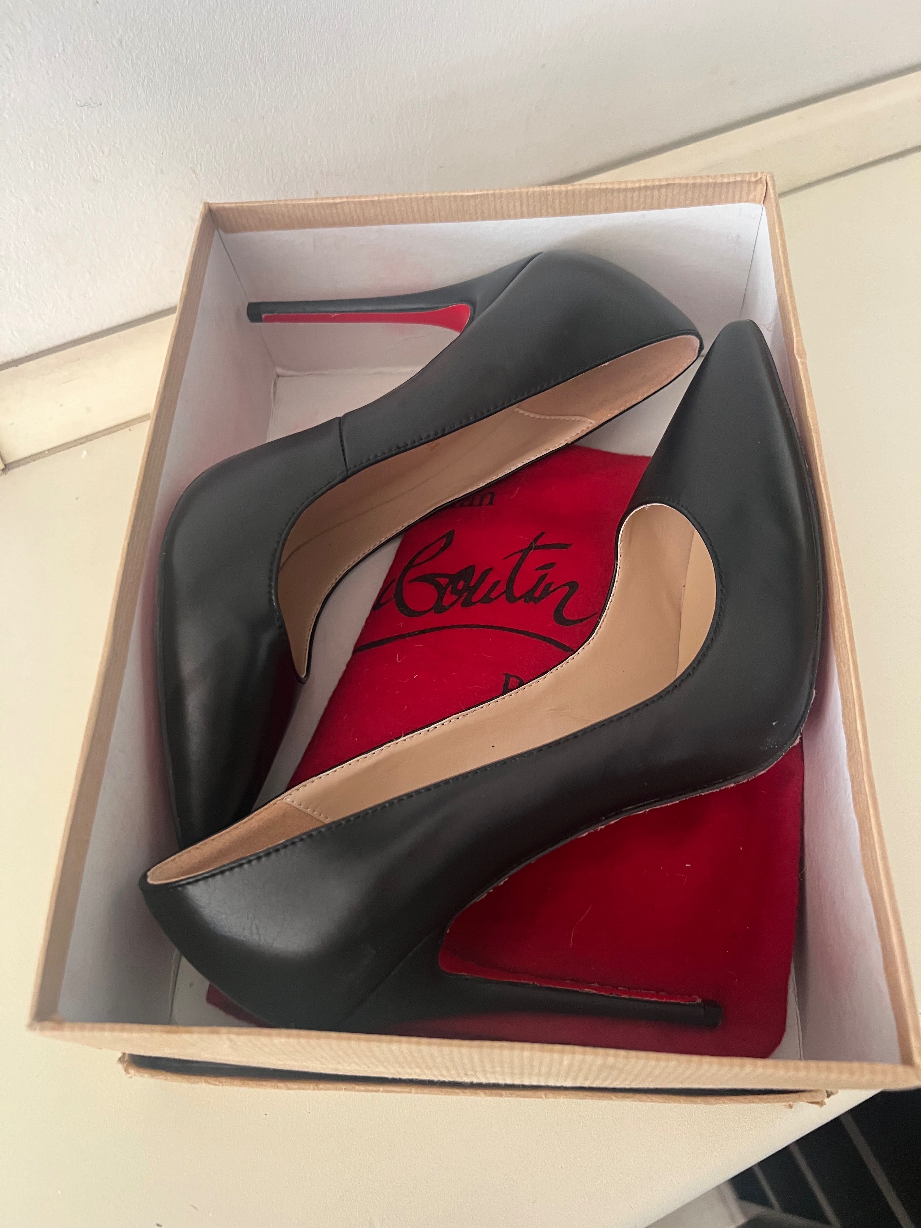 Pantofi Louboutin piele naturala nr 40