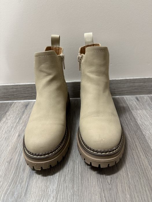 Дамски всекидневни боти