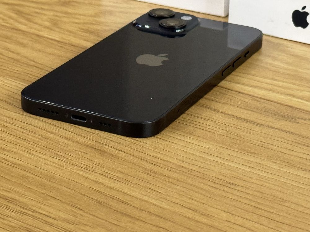 Бартер като нов iPhone 14 128gb 100% 39 цикъла гаранционен