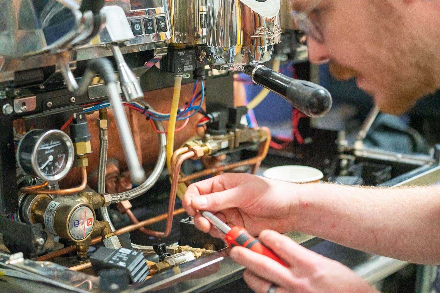 Service reparatii expresoare cafea Alba Iulia,Reparații aparate cafea