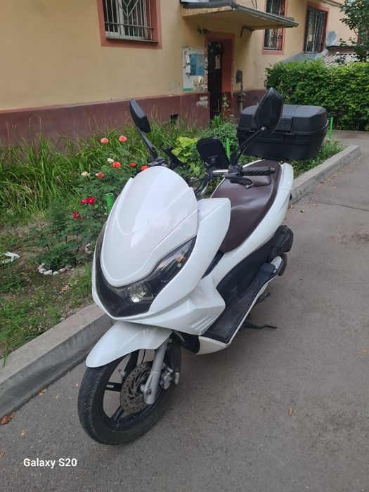 Мопед максискутер 150 куб.