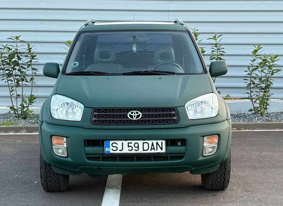 Toyota RAV4 Toyota RAV4 2.0 VVT-i 150CP – Automată – 4x4 – An 2003