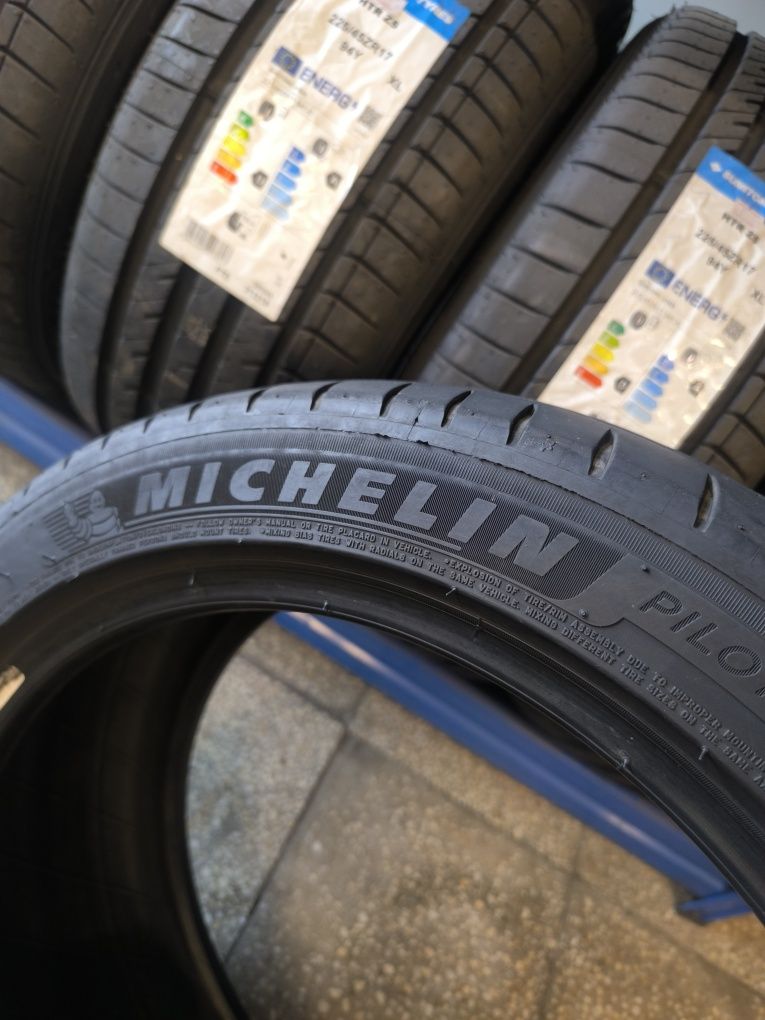 225 45 17 Michelin Pilot Sport 4 Летни 2бр.