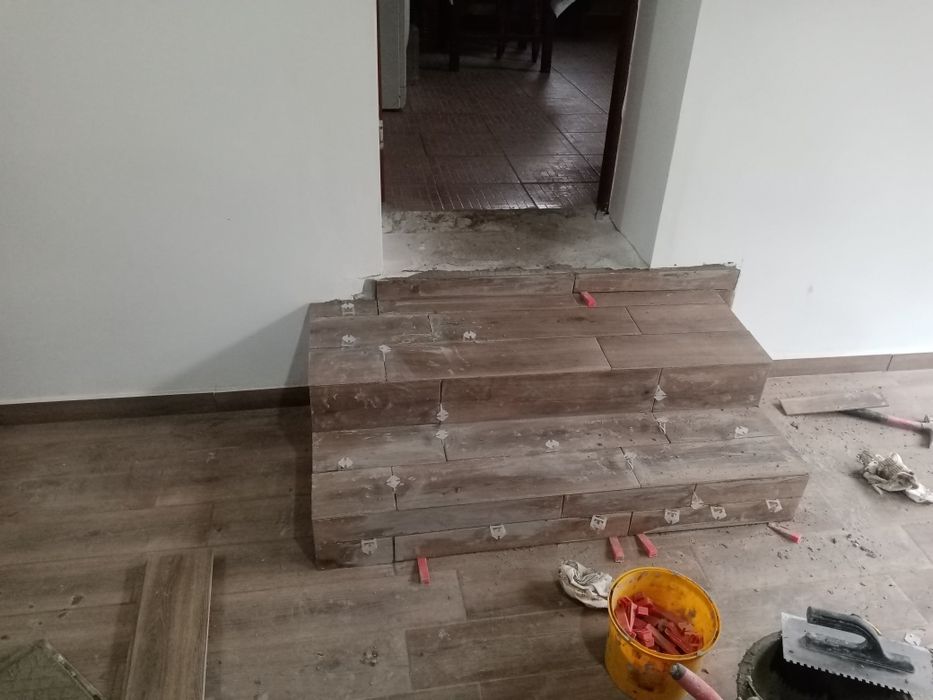 Montaj gresie și faianță