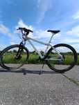 Bicicletă mountain bike