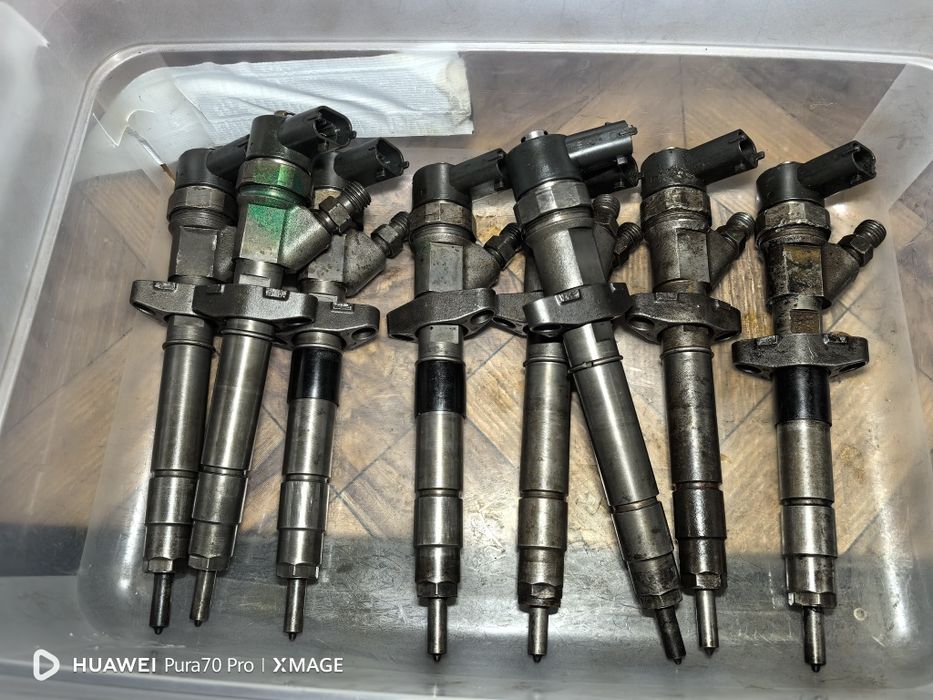 Injector Renault Master Trafic Laguna  motor G9T G9U 0445110084
