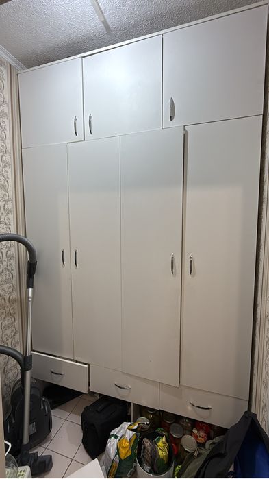 Срочно!Продам шкаф в кладовую