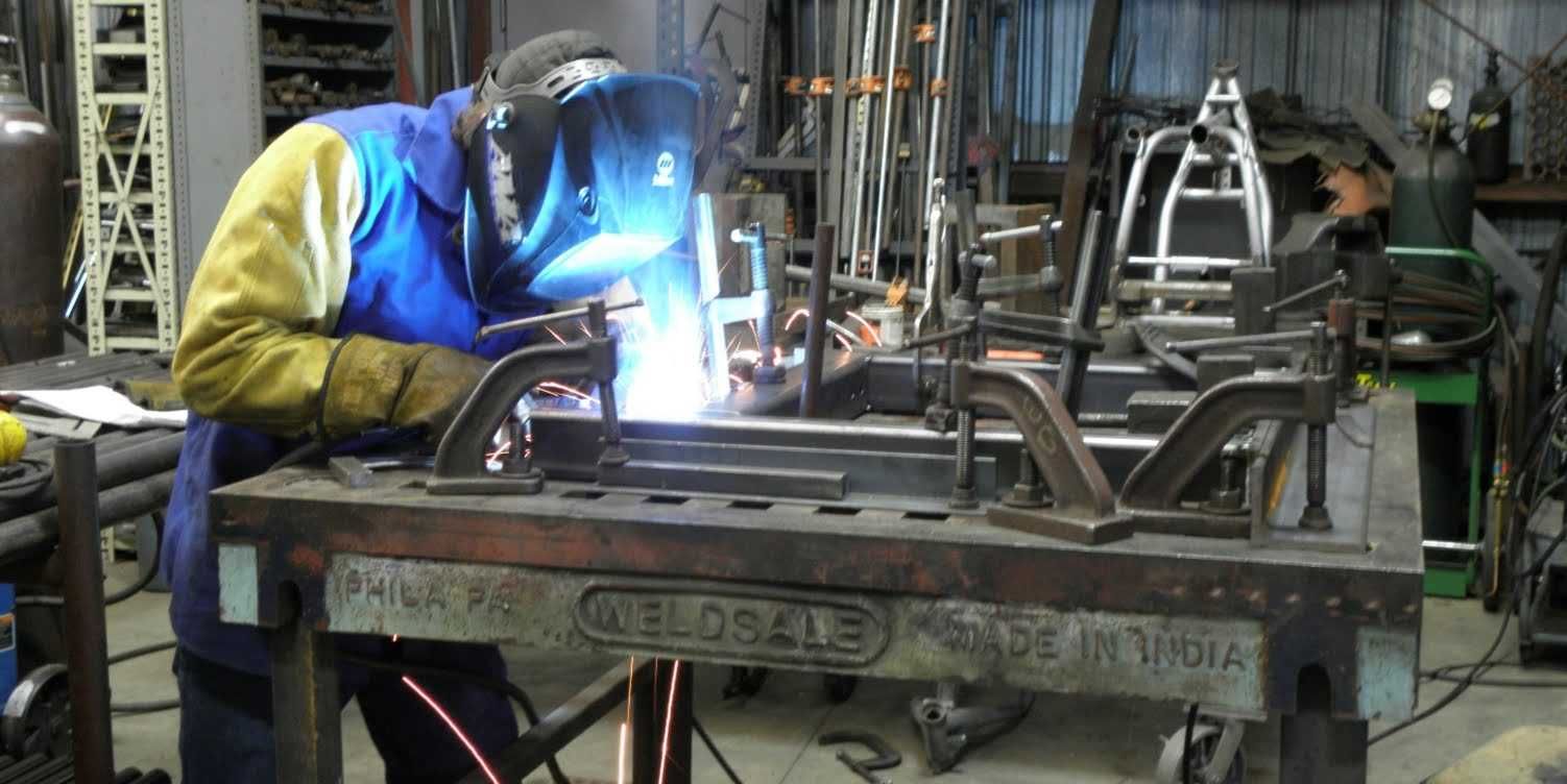 Servicii de sudura si confectii metalice Servimetal24