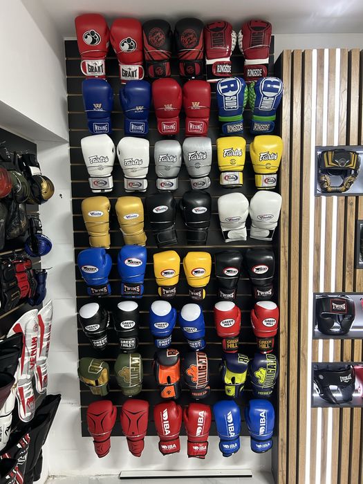 Боксерские перчатки огромный выбор!