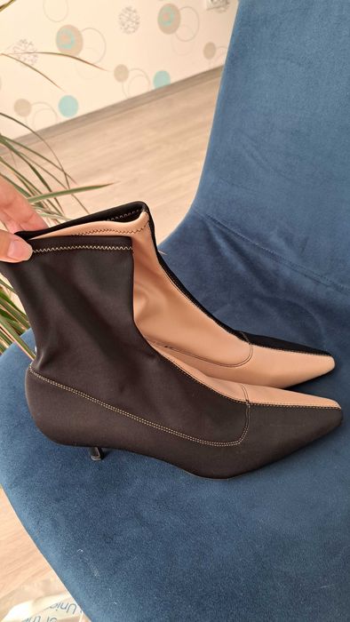 Ghetute Zara stil șosetă mărirea 37 aproape noi