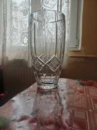 Vaza de cristal romaneasca de medias