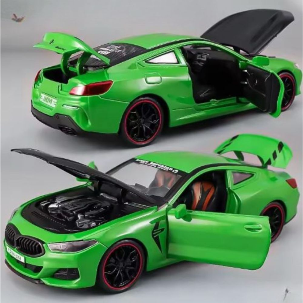Автомобил BMW M8 с 3 реалистични звука и светлини – мащаб 1:24