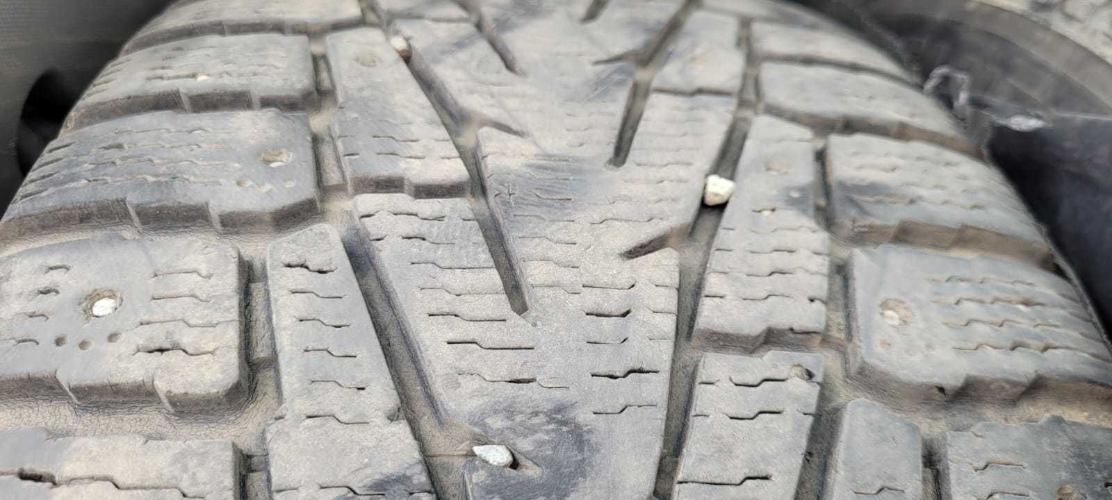 Шины зимние Nokian 265х60х18