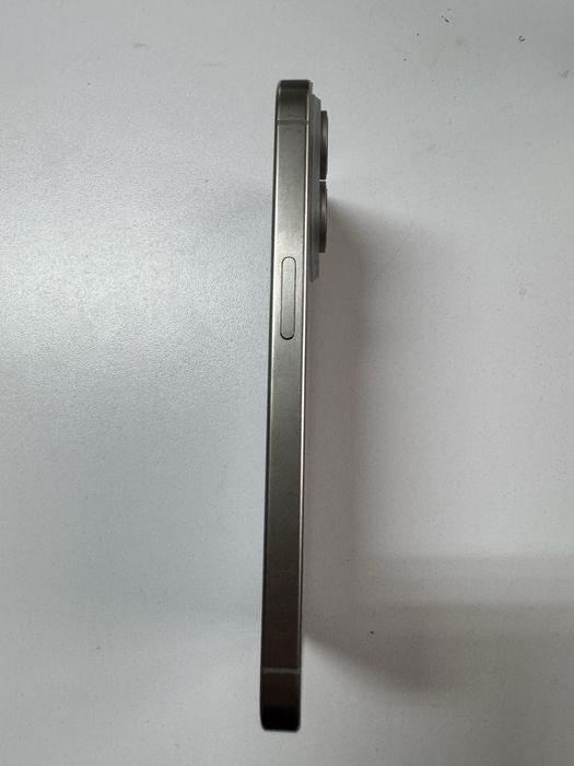 Iphone 15 pro impecabil 10/10 ca nou neverlocked