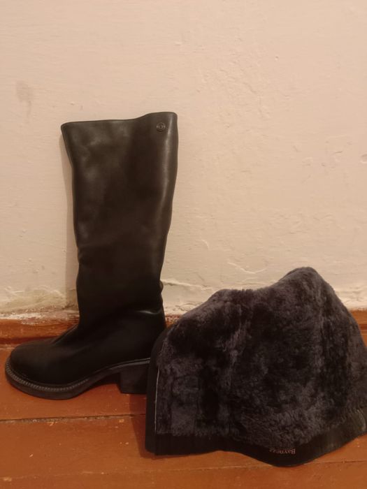 Продам женские зимние сапоги р. 37