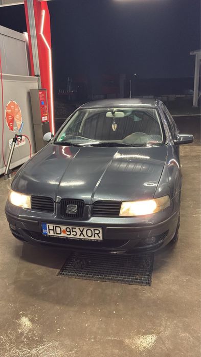 Vand SEAT LEON 1,6 benzina