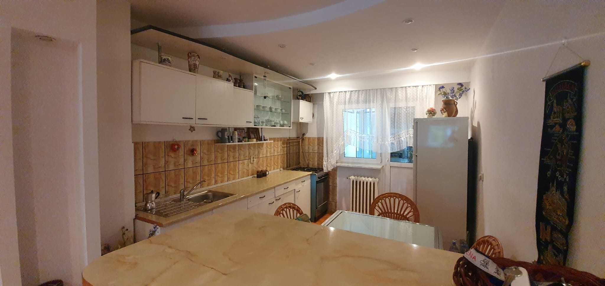 apartamente de vanzare lupeni