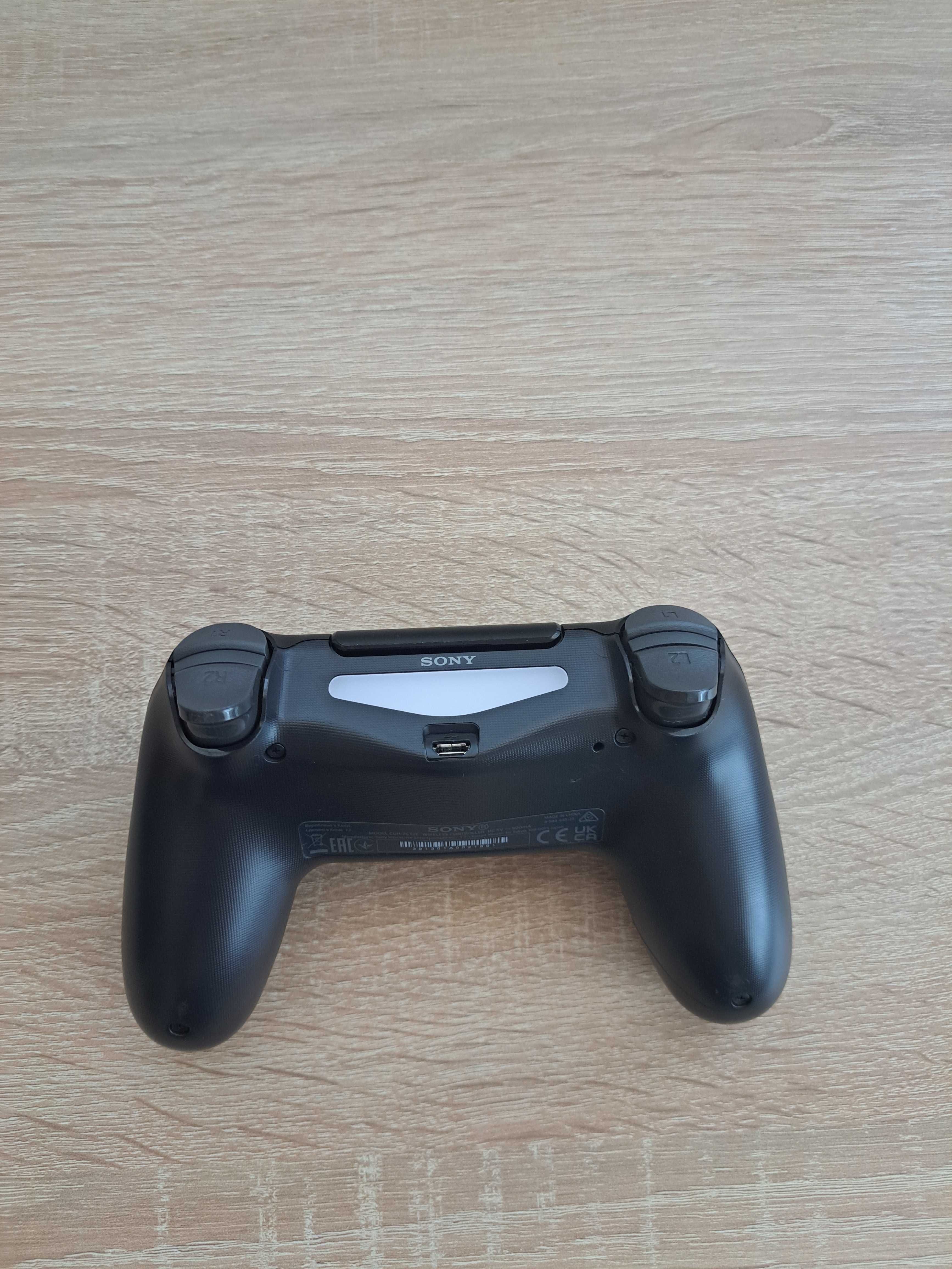 Vând controller wireless sony playstation 4