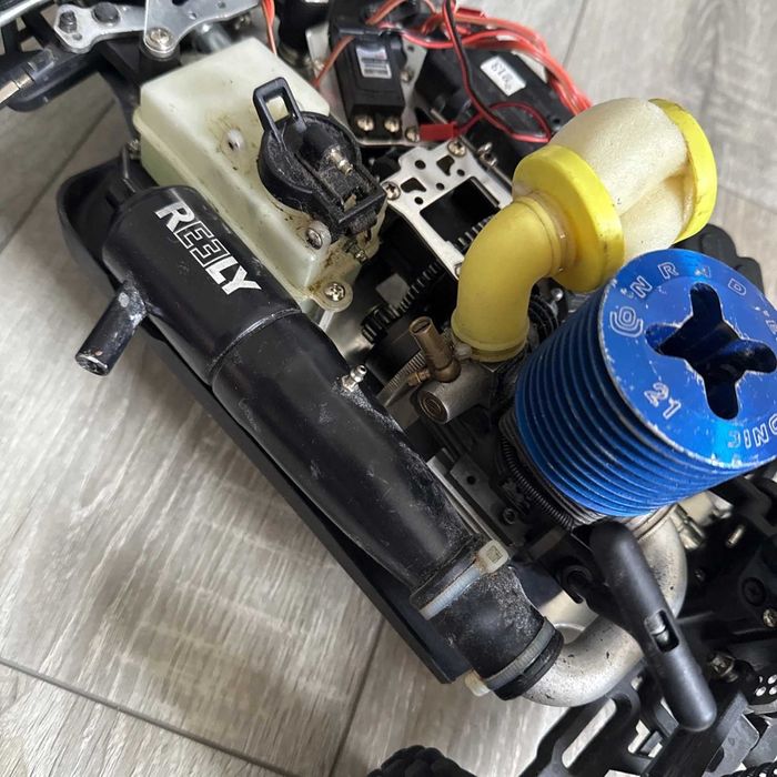 Reely Rex x RC количка 1:8 с бензин нитро двигател 4x4