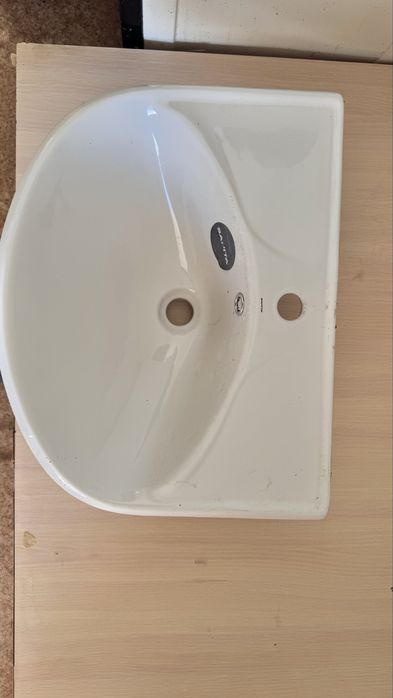 Раковина новая без упаковки