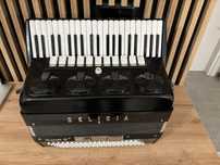 Acordeon Delicia cu 120 de basi surdina organ picolo