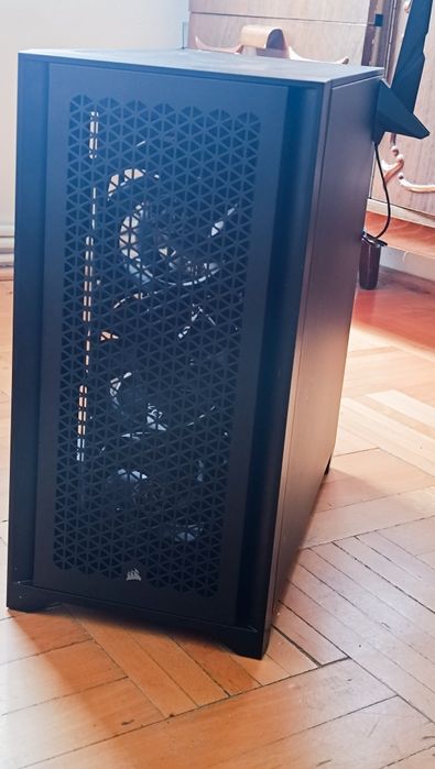PC Gaming Ryzen 7 5800x si RX 6700XT